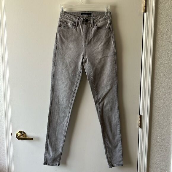 YMI Skinny Jeans Size 3/26 GUC Gray - Picture 1 of 5